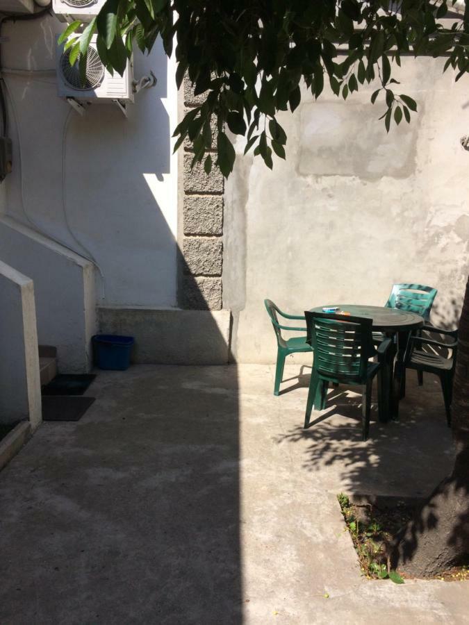 Room In The Guest House Odessa Exterior foto